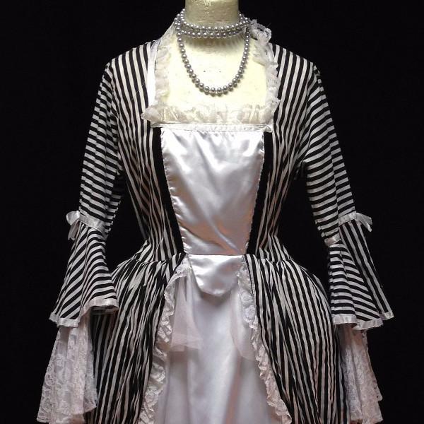 18th Century Dress in Black & White (£60.00 HIRE ONLY)