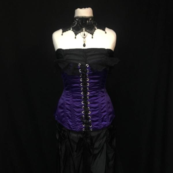 Siouxie Sioux / Goth (£50.00 HIRE ONLY)
