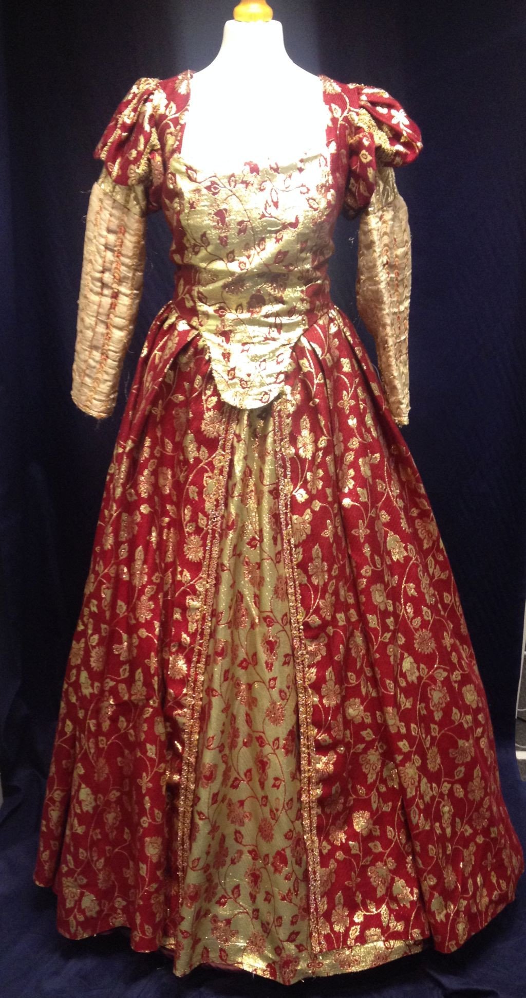 Medieval Juliet (HIRE ONLY)
