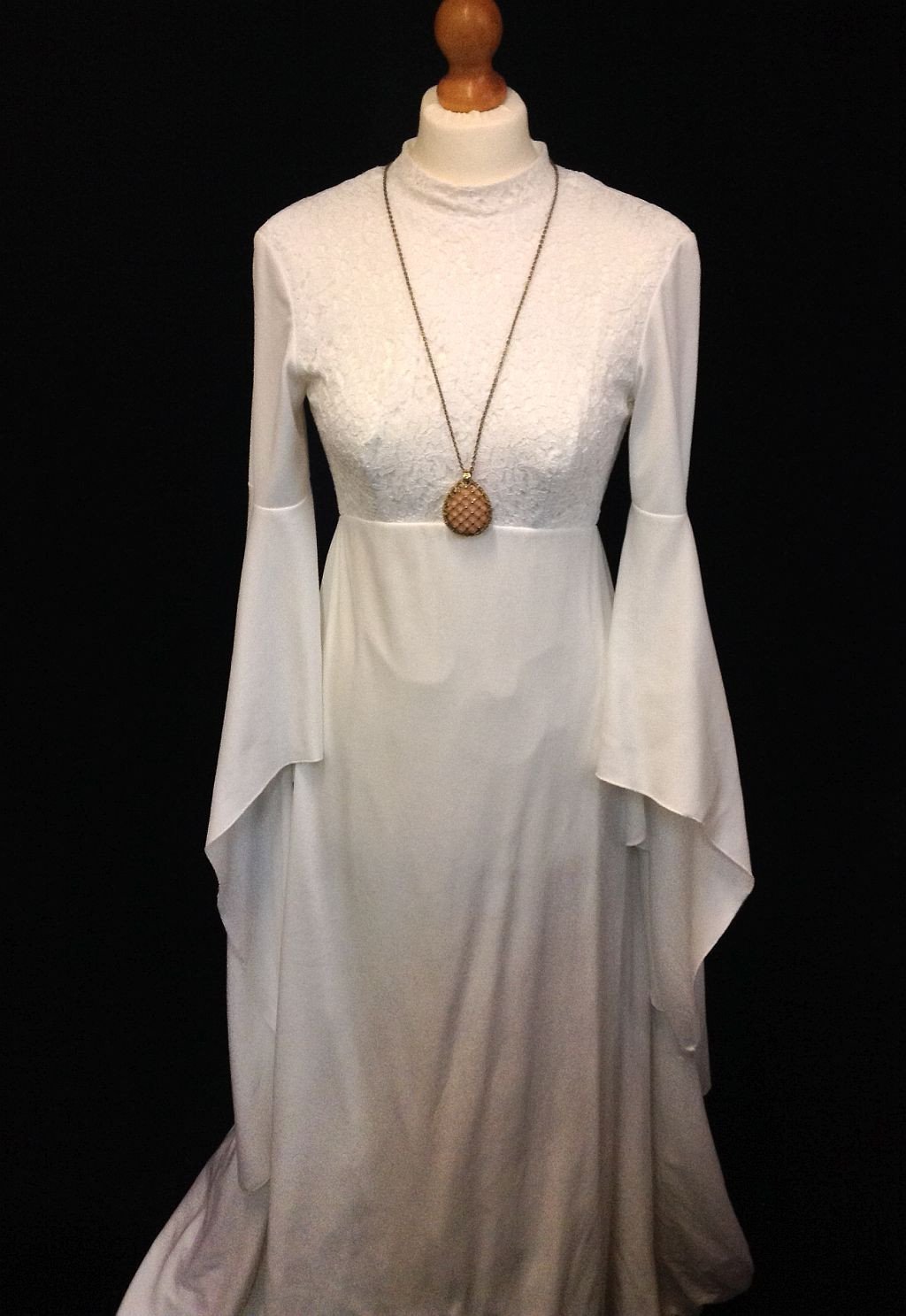 Medieval Maiden (£55.00 HIRE ONLY)
