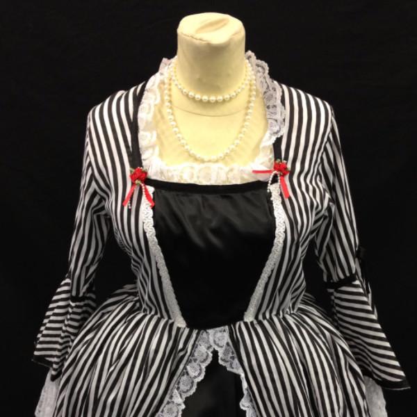 18th Century Dress in Black and White (£70.00 HIRE ONLY)