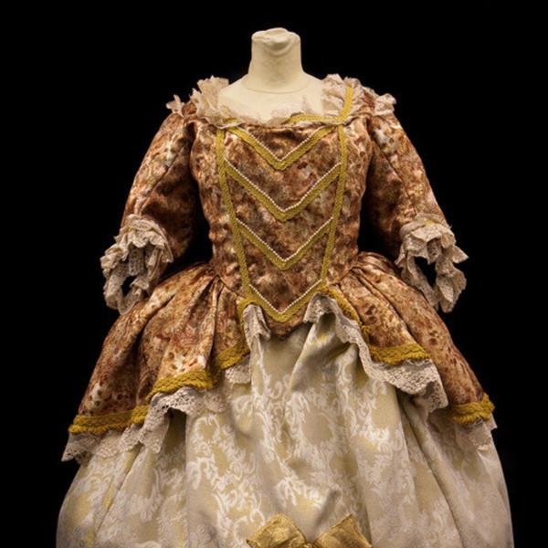 18th Century Dress in Marie Antoinette Style (£70.00 HIRE ONLY)