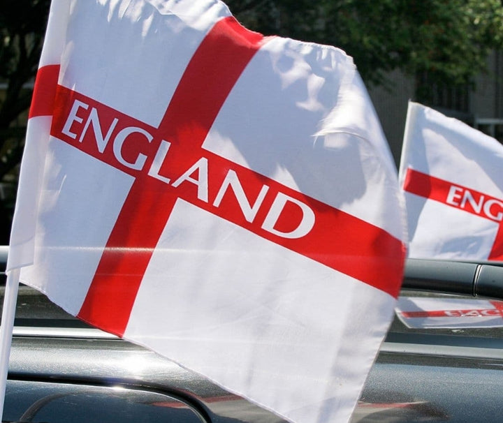 England 2 car flags