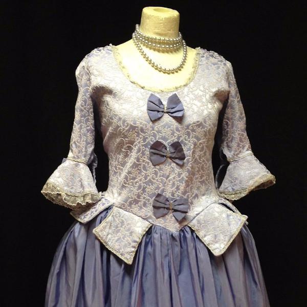 18th Century Dress in Lilac (£70.00 HIRE ONLY)