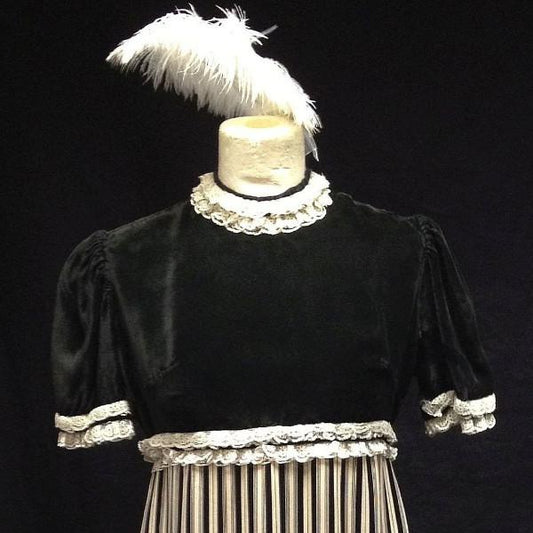 Regency Lady (Black & White) (£55.00 HIRE ONLY)