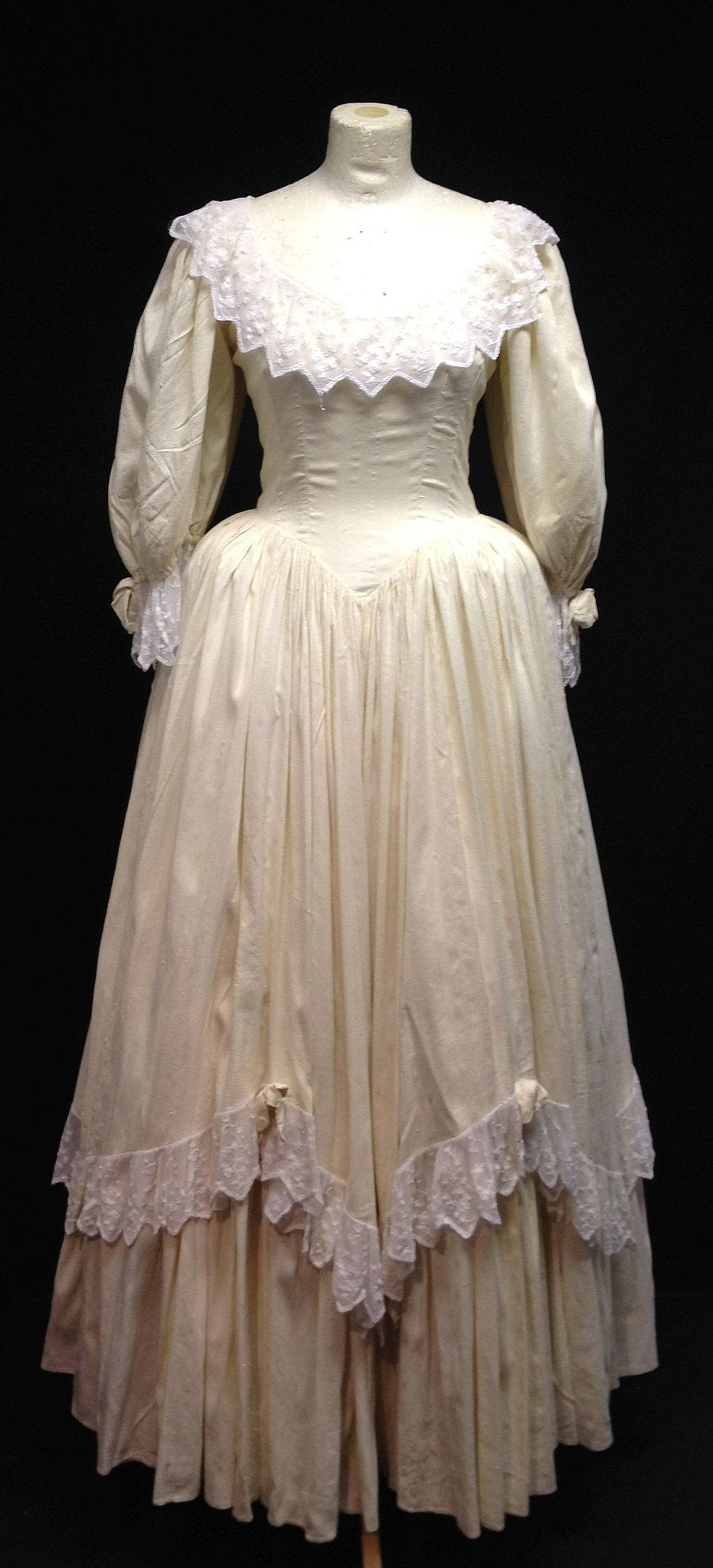Victorian Lady in cream (HIRE ONLY)