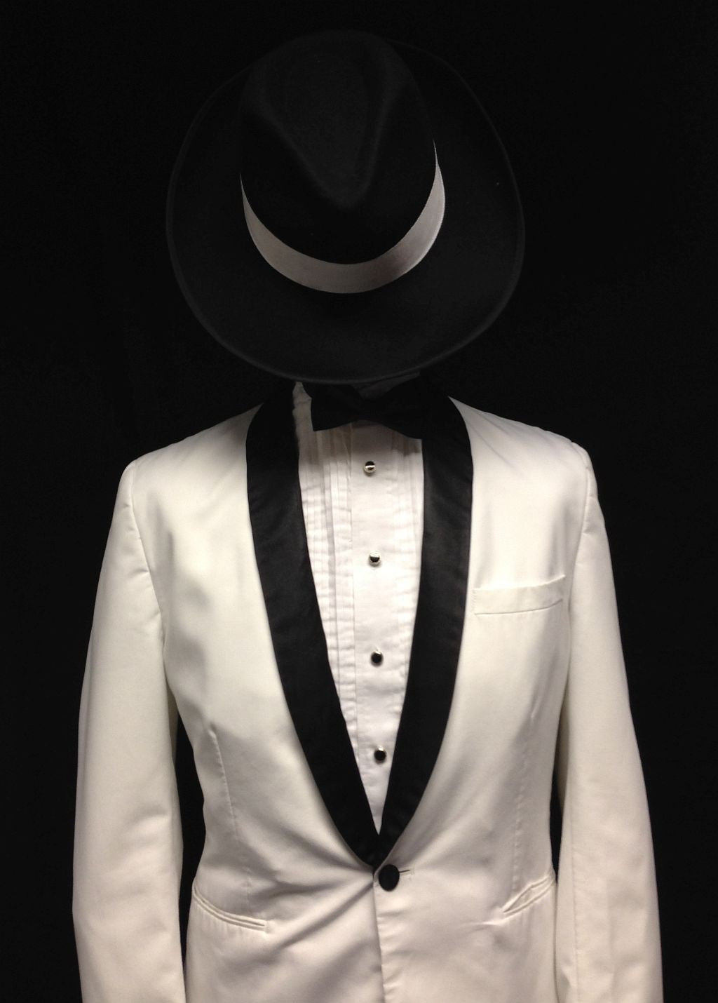 1095hat