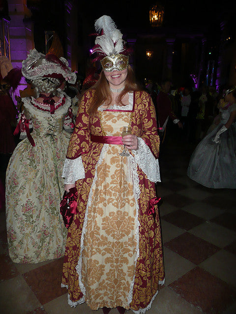 18th Century Dress in Burgundy & Gold (£70.00 HIRE ONLY)