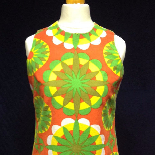 1960s FLOWER POWER DRESS