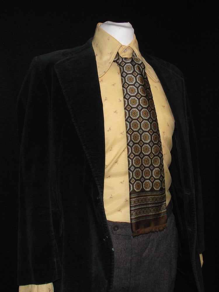 70s Velvet Dandy Man (Green)(£60.00 HIRE ONLY)