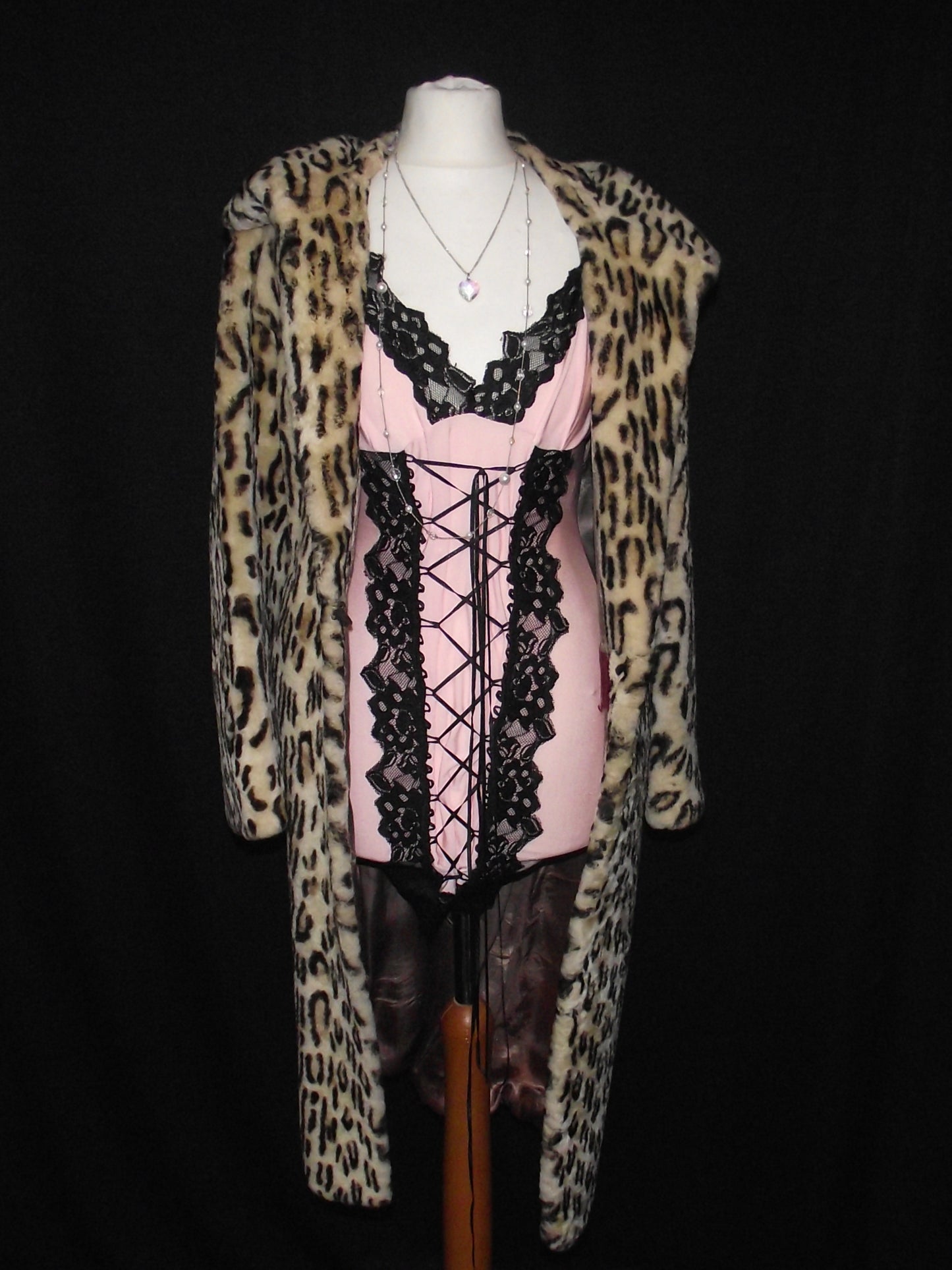 Courtney Love (£50.00 HIRE ONLY)
