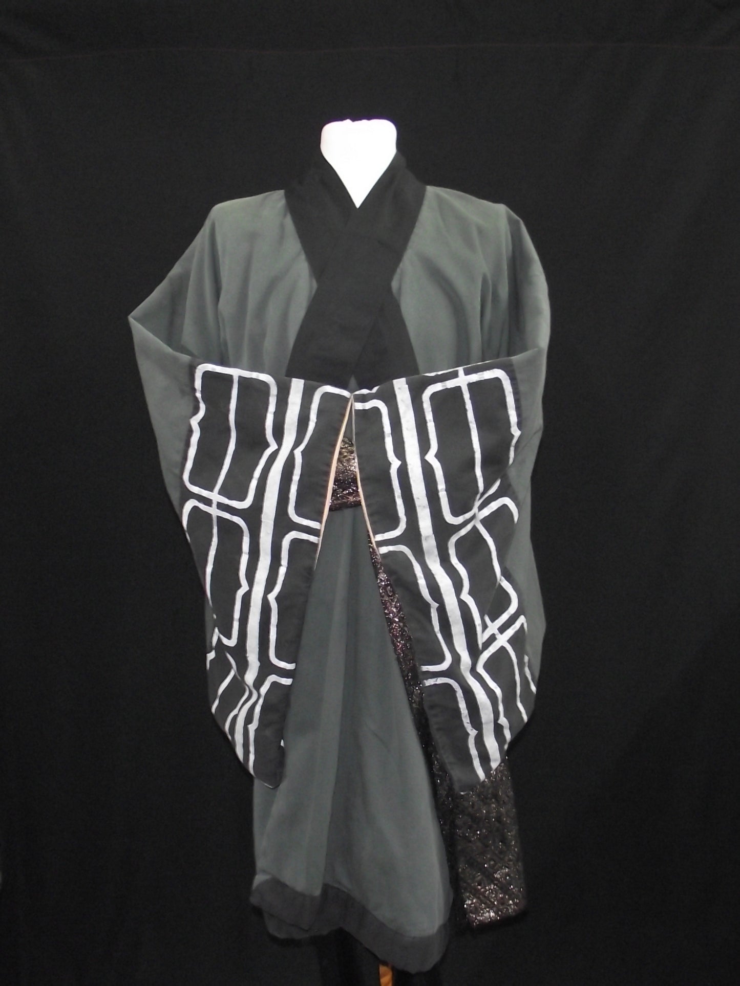 Game Of Thrones Lord Varys The Spider (£60.00 HIRE ONLY)