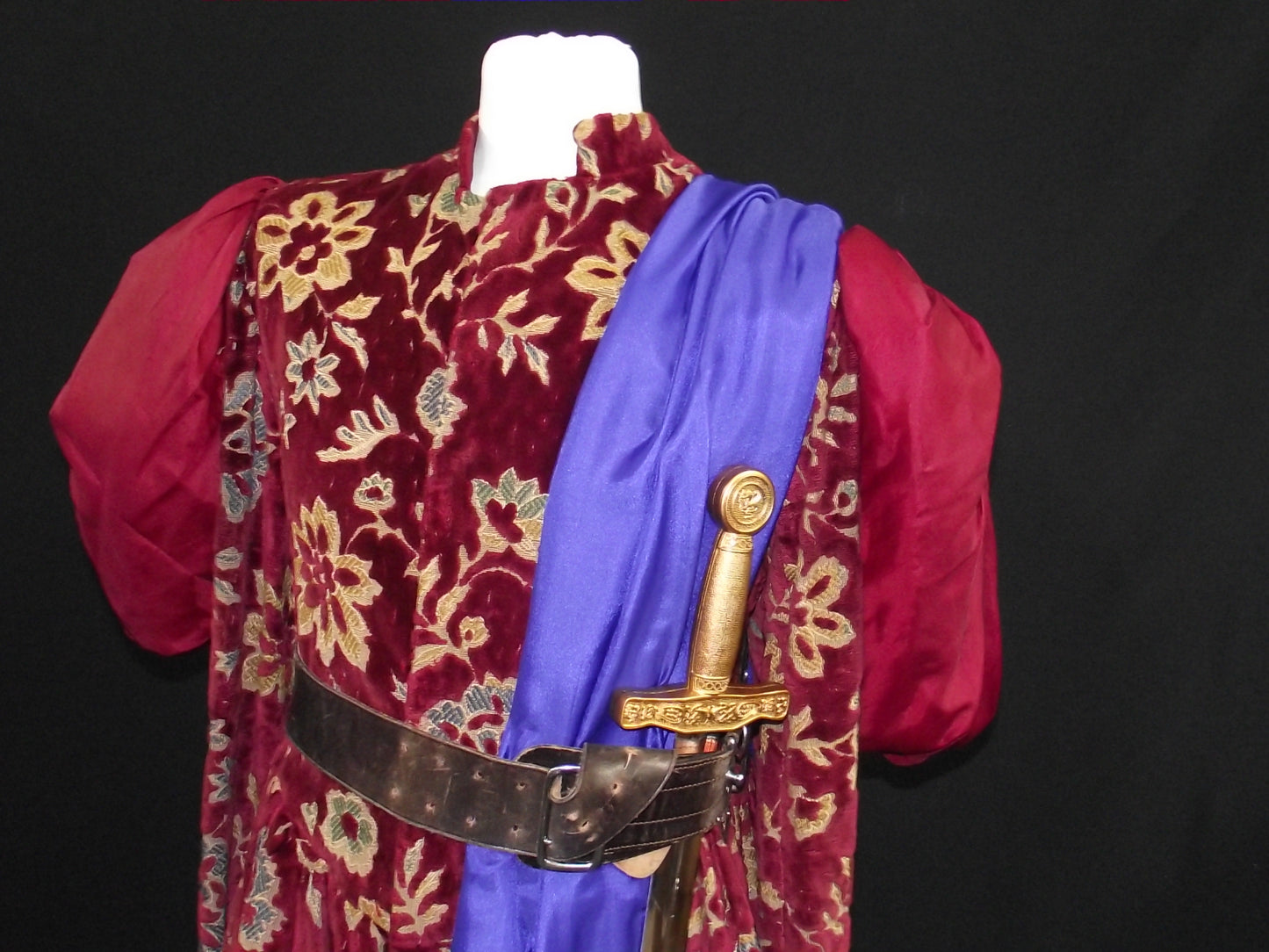 Game Of Thrones Joffrey(£60.00 HIRE ONLY)