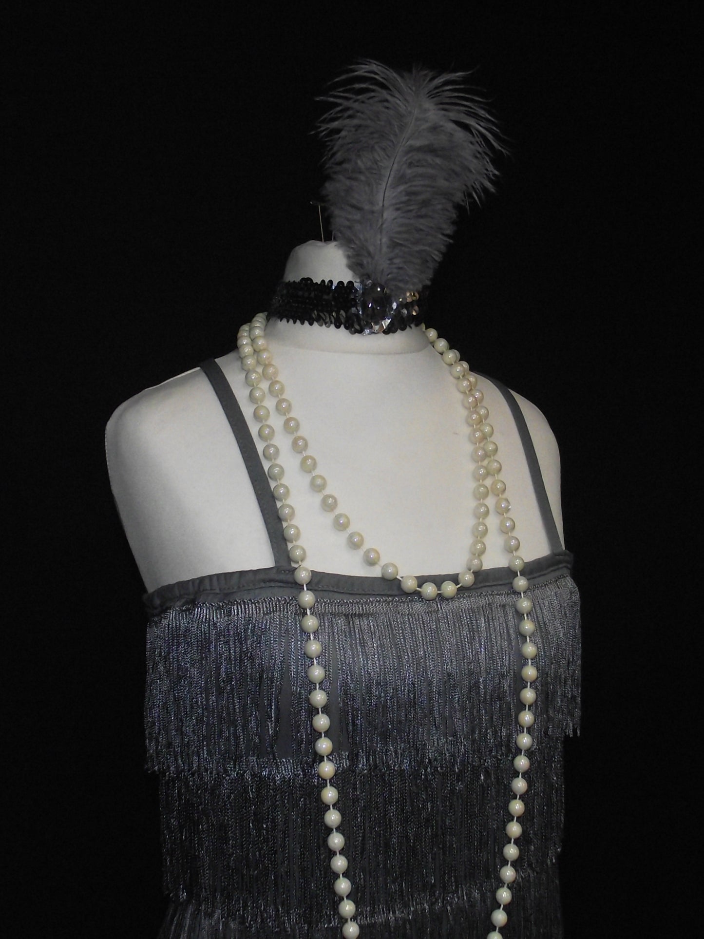 1920s Flapper Girl (Grey Silver)(£40.00 HIRE ONLY)