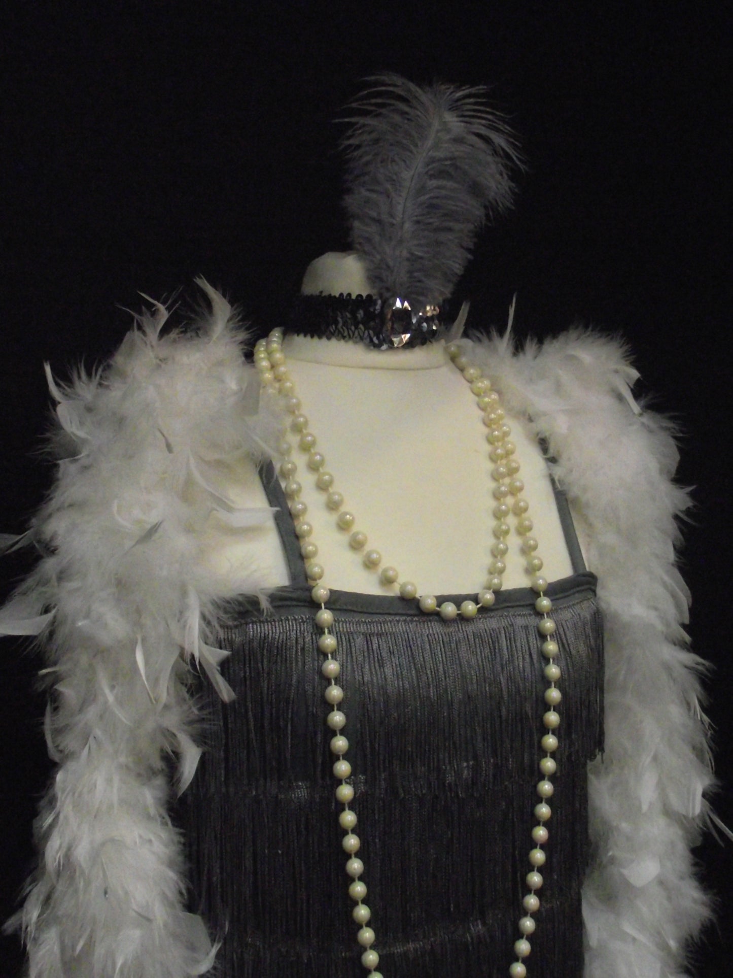 1920s Flapper Girl (Grey Silver)(£40.00 HIRE ONLY)