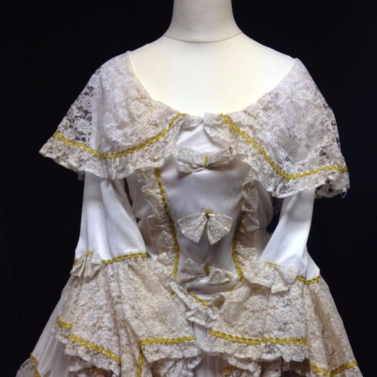 18th Century Dress in Cream and Gold (£70.00 HIRE ONLY)