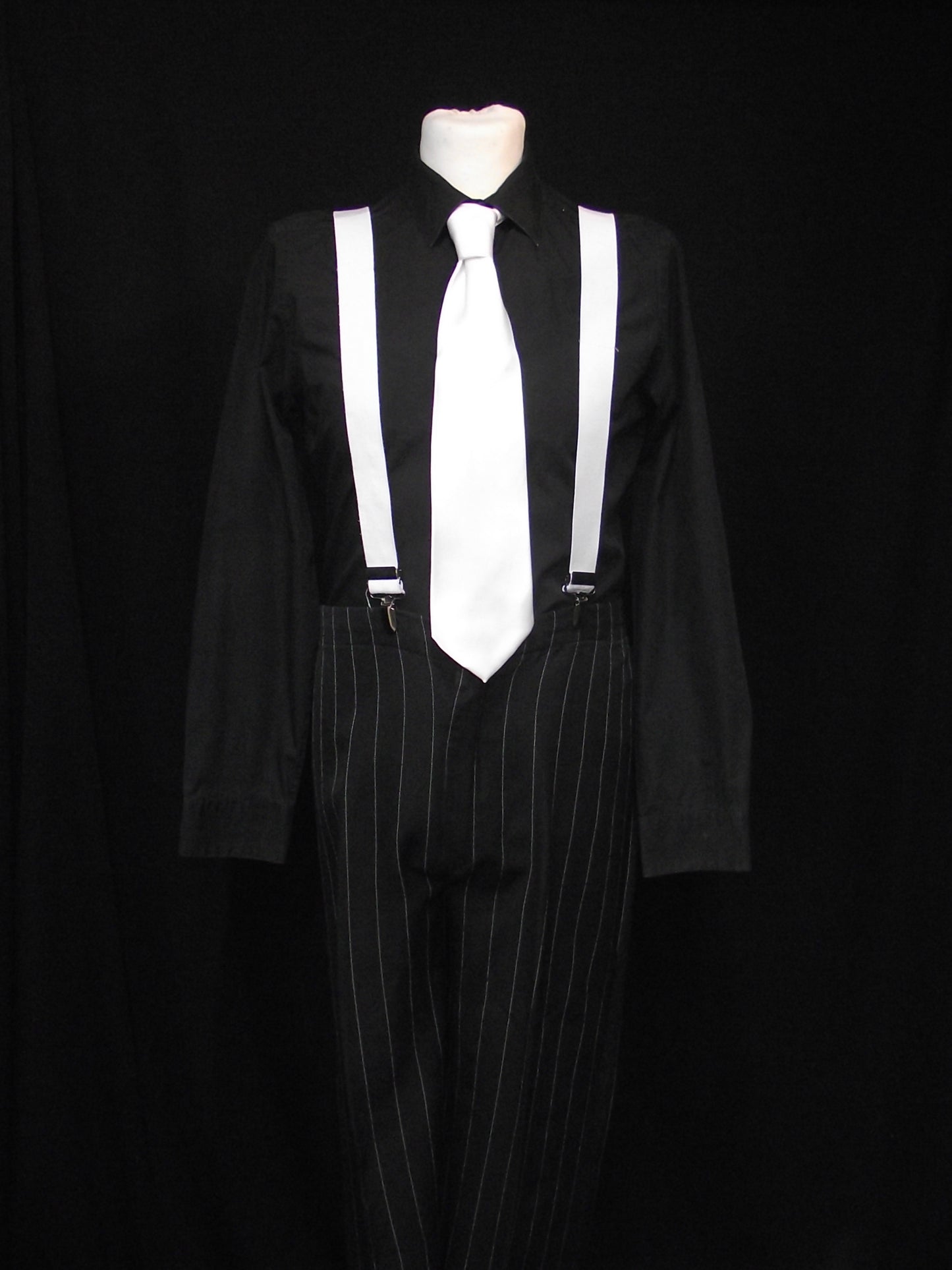 1920s Gangster in Black(£60.00 HIRE ONLY)