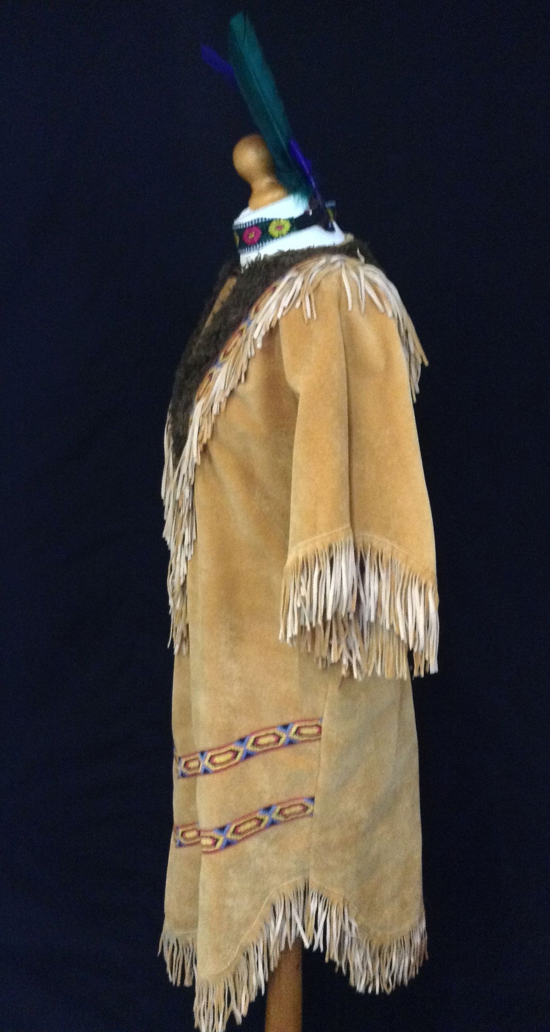 INDIAN SQUAW WITH FUR SIDE