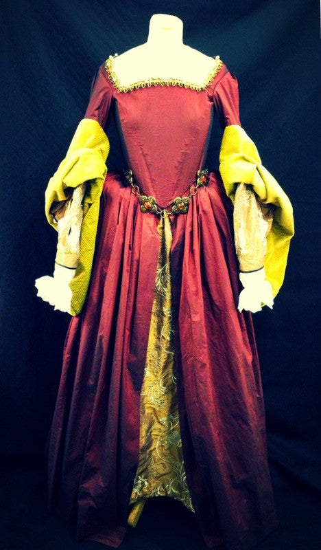 Tudor Lady (Deep Red & Gold) (£70.00 HIRE ONLY)
