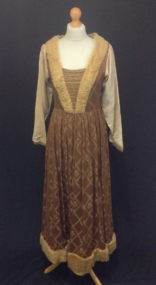 Maid Marion in Brown (£55.00 HIRE ONLY)