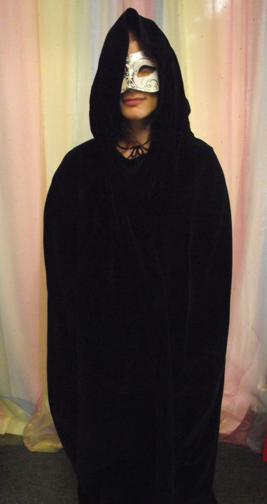 MASQUERADE CAPE (£30.00 HIRE ONLY)