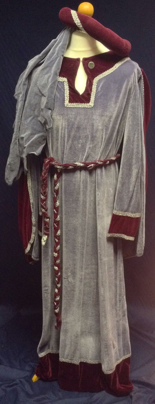 Medieval Lord (£50.00 HIRE ONLY)