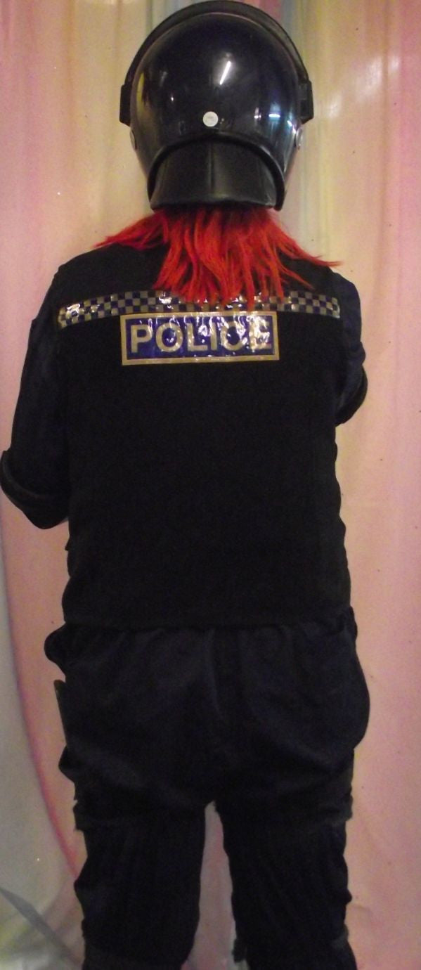 RIOT POLICE BACK