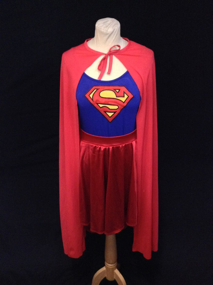 SUPERGIRL WITH CAPE