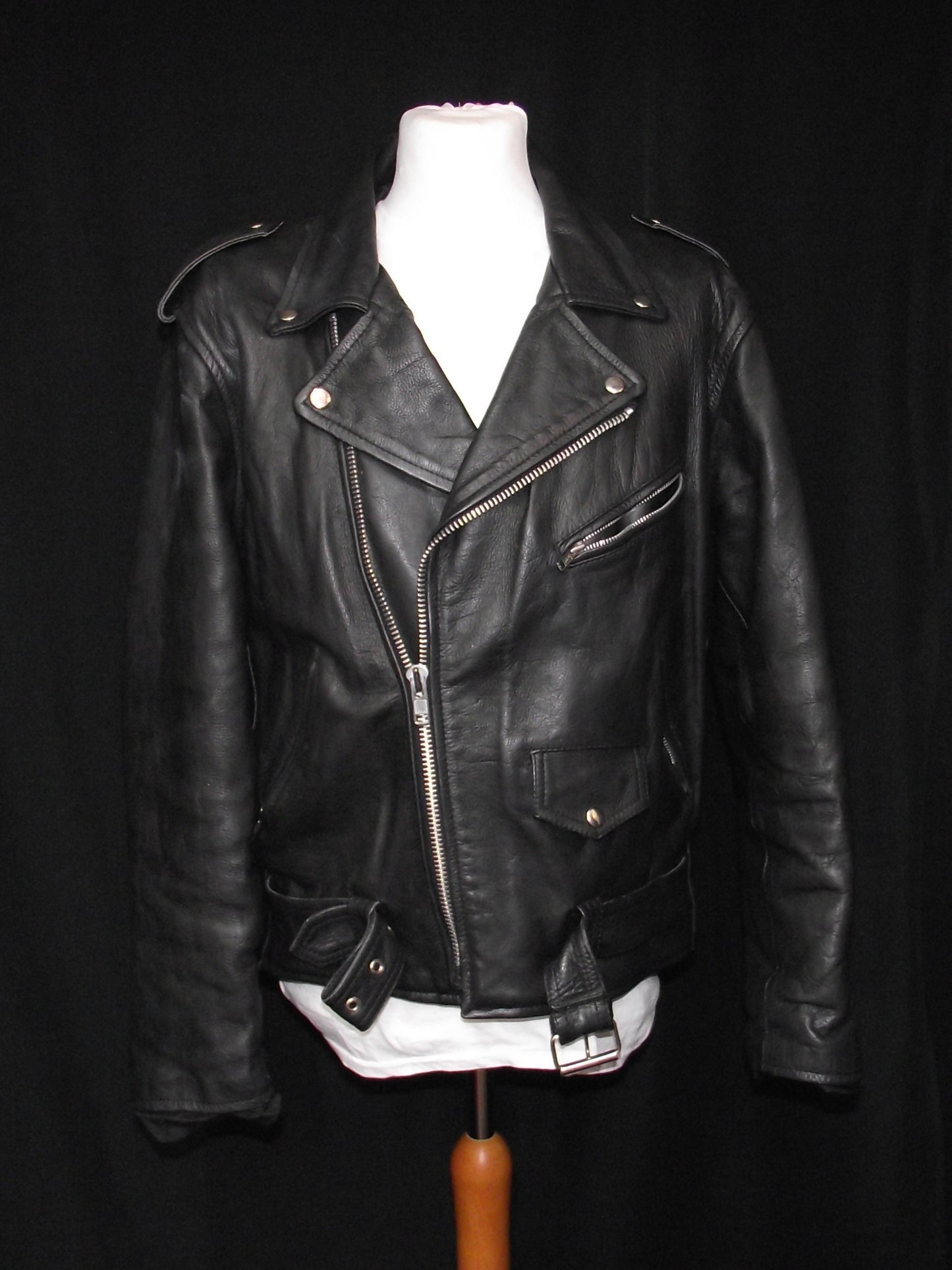 Grease T-Bird (£45.00 HIRE ONLY)