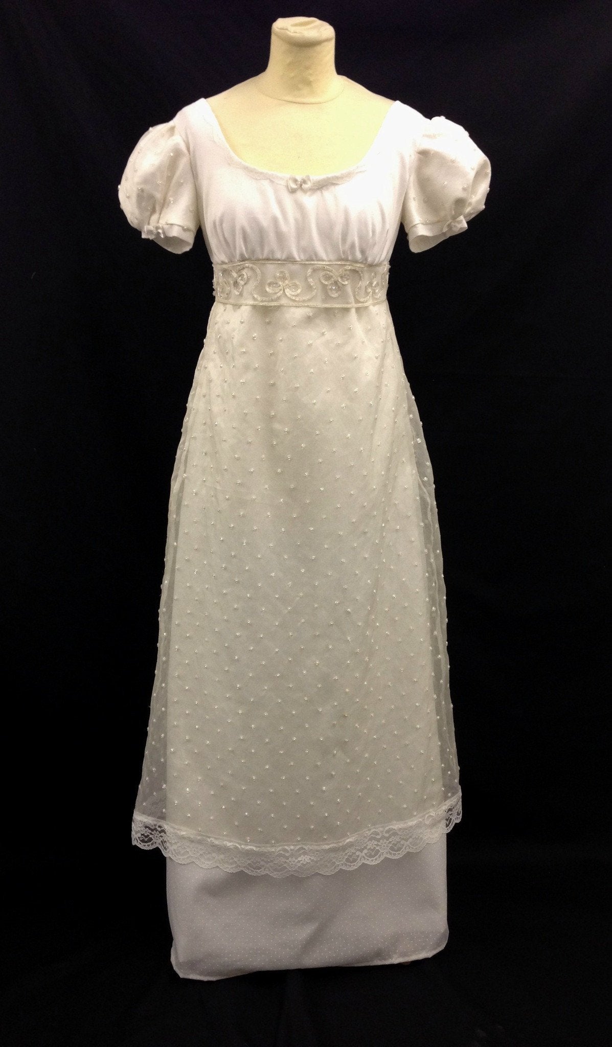 Regency Lady (White) (HIRE ONLY £60)