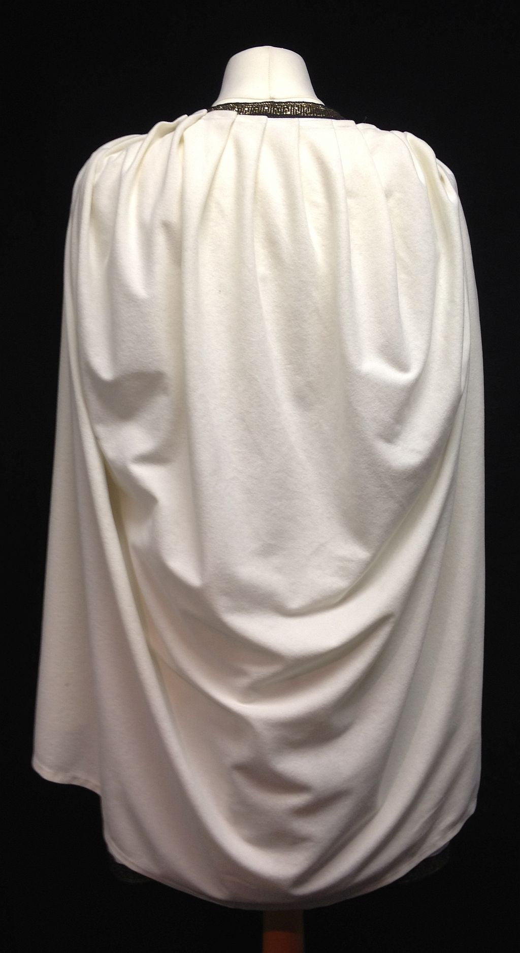 basicgla white back