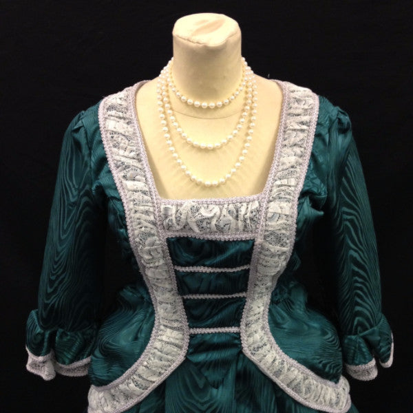 green top and skirt close up