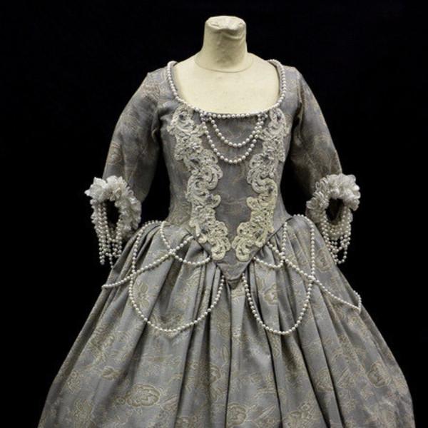 18th Century Dress in Pale Grey (£70.00 HIRE ONLY)