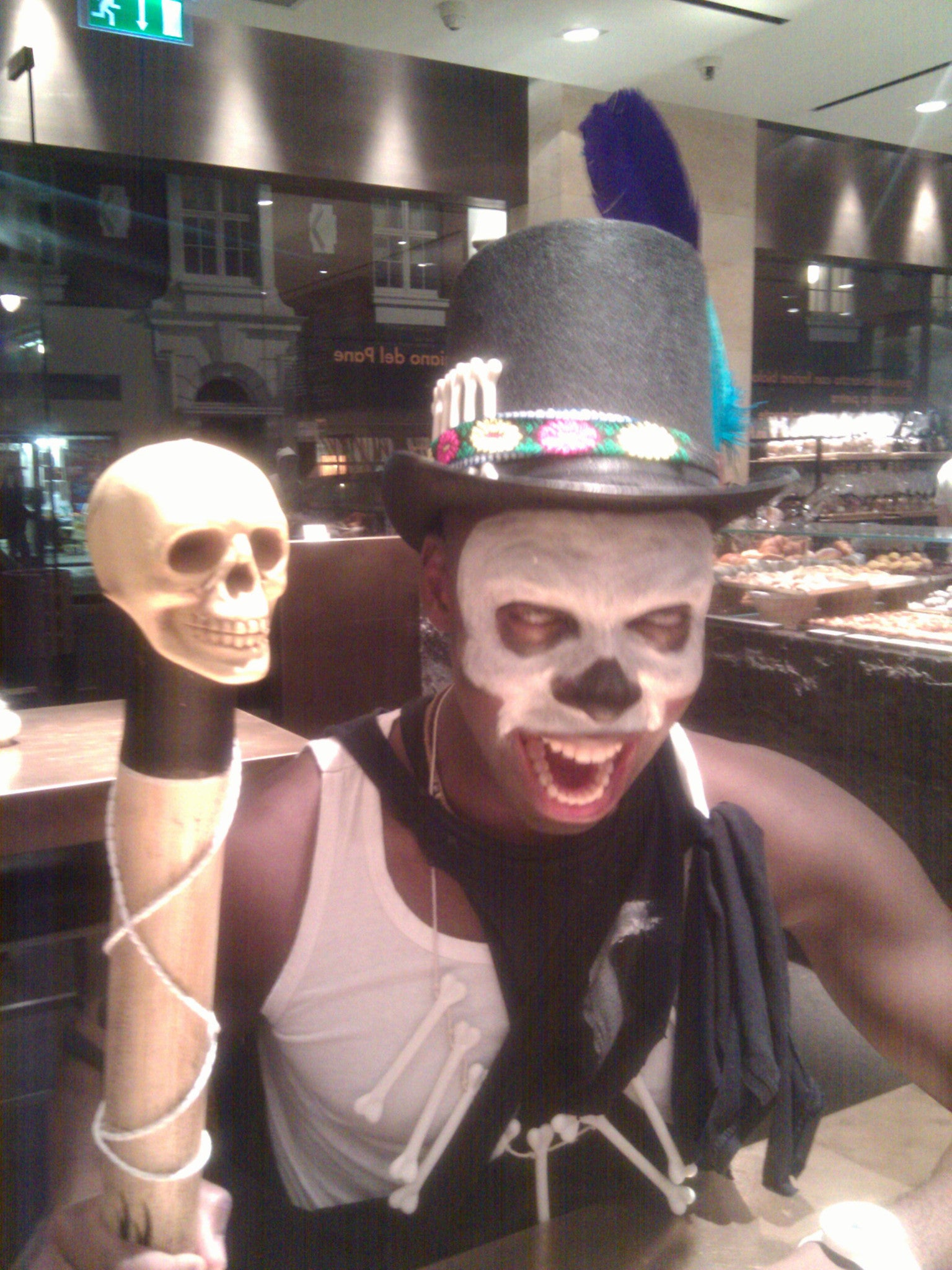 james-bond-voodoo-skeleton-man-7297.jpg