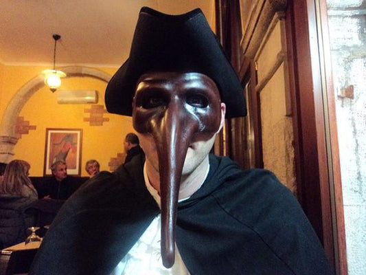 masquerade in venice (£70 HIRE ONLY)