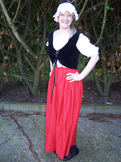 medieval-bar-wench-0109.jpg