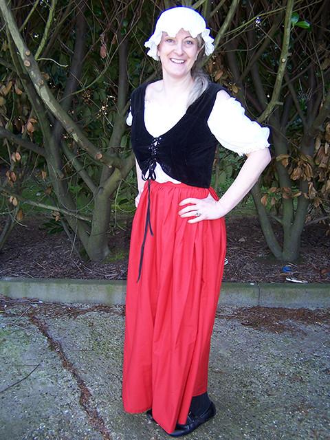 Medieval bar deals wench costume