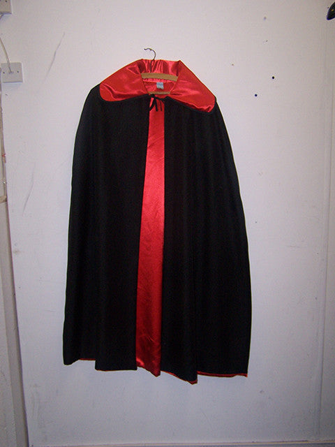 red-and-black-reversible-vampire-cape-8004.jpg