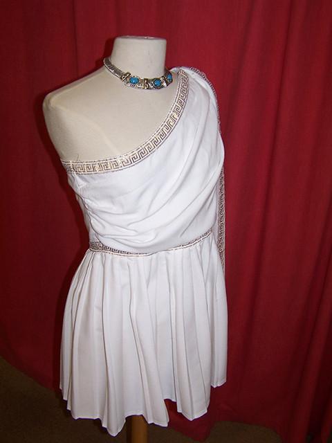 roman or greek ladies toga (HIRE ONLY)
