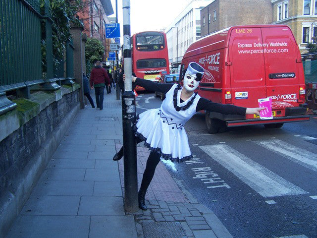 Mime Girl (£45.00 HIRE ONLY)